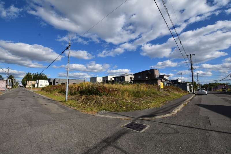 土地　春光台3条3丁目