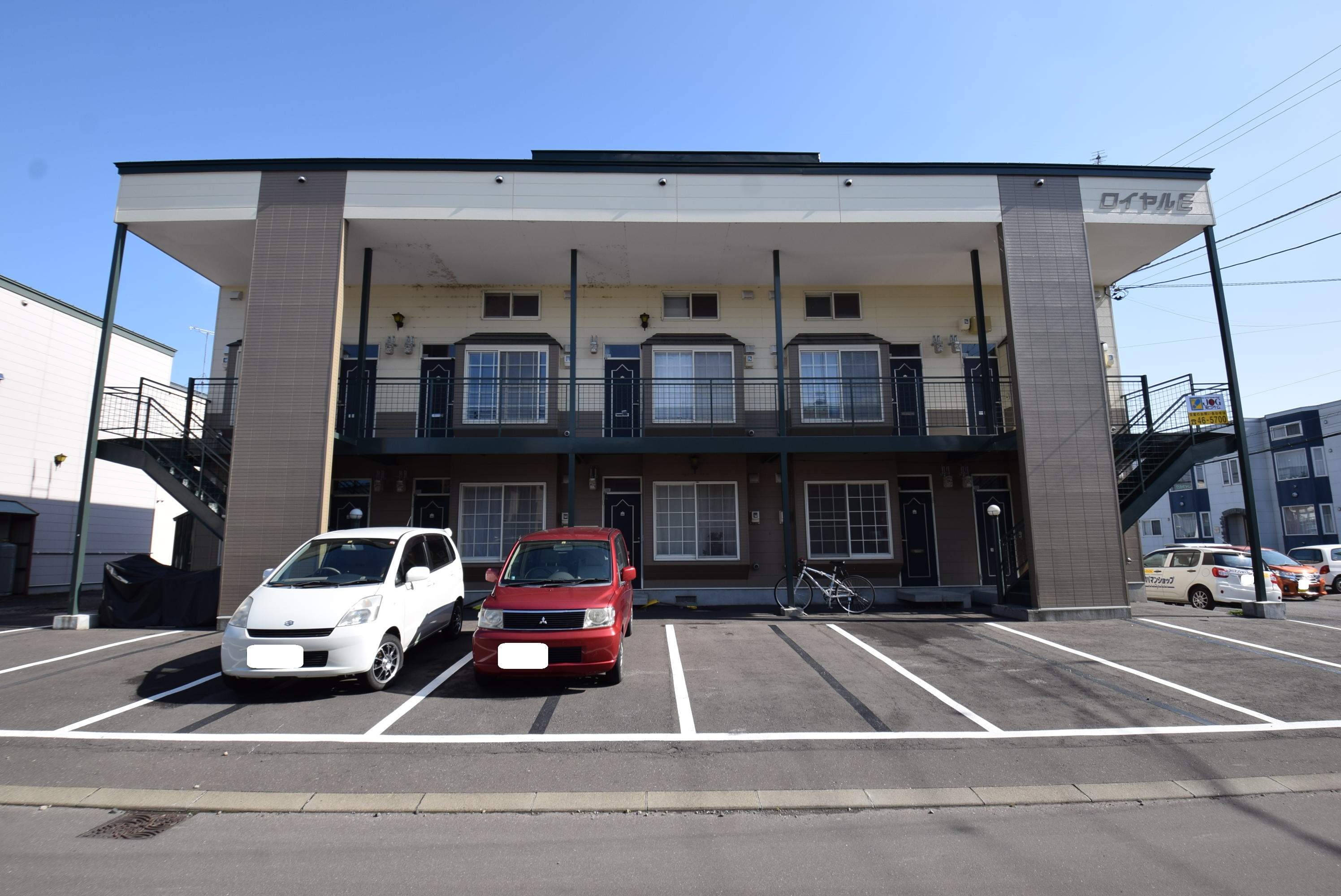 ロイヤルタウンＥ棟１０６写真2