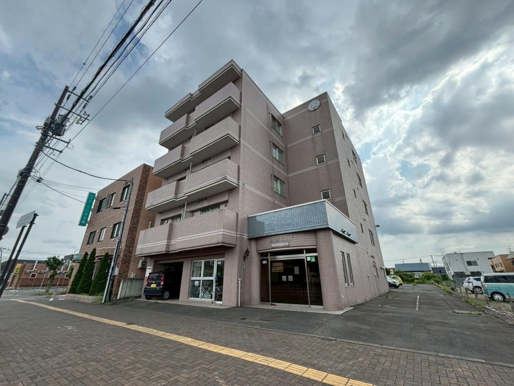 パームコート旭川外観