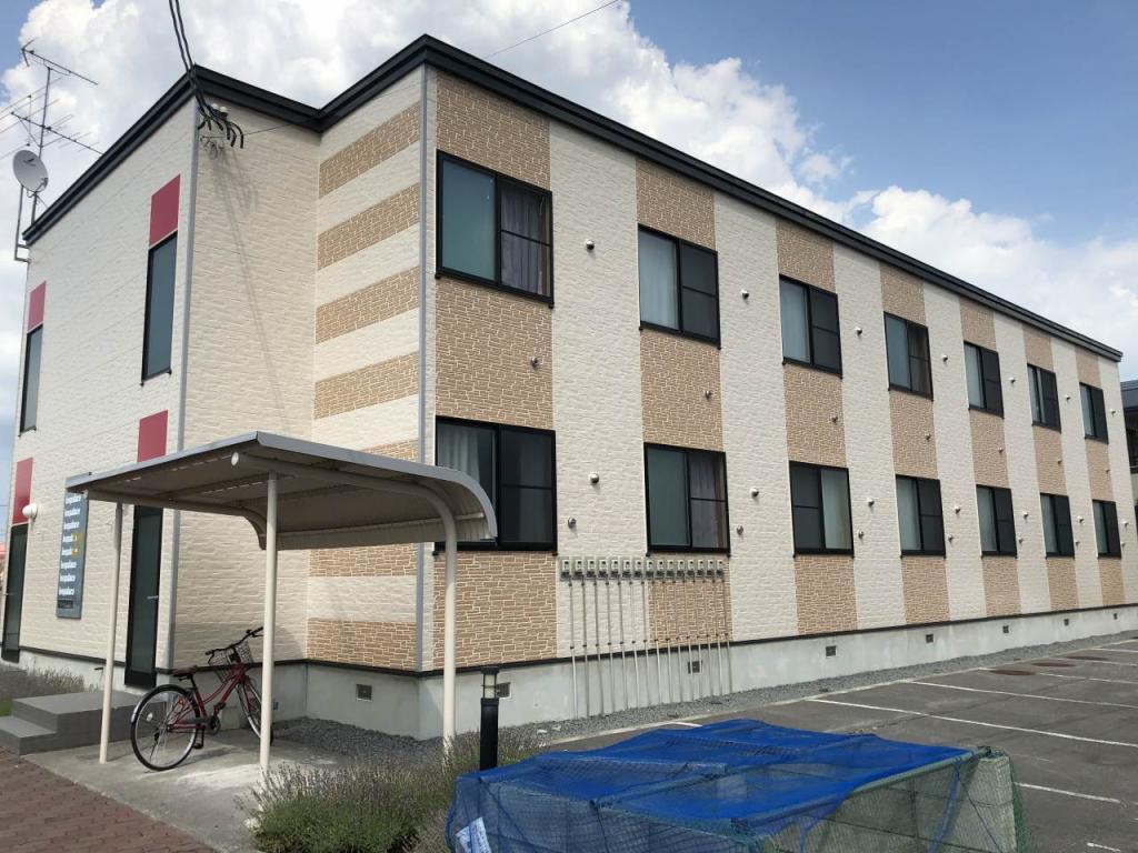 レオパレスＰＡＲＫＳＩＤＥ１０６外観