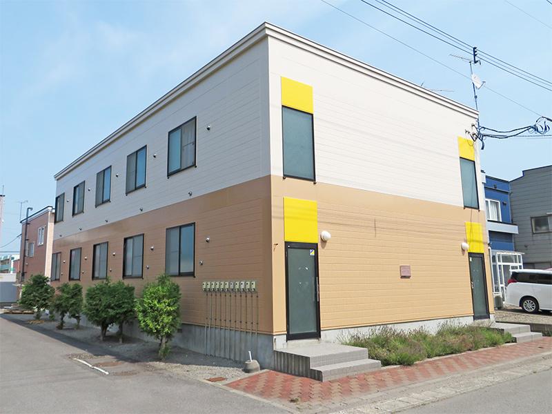 レオパレスカムイ２０２外観