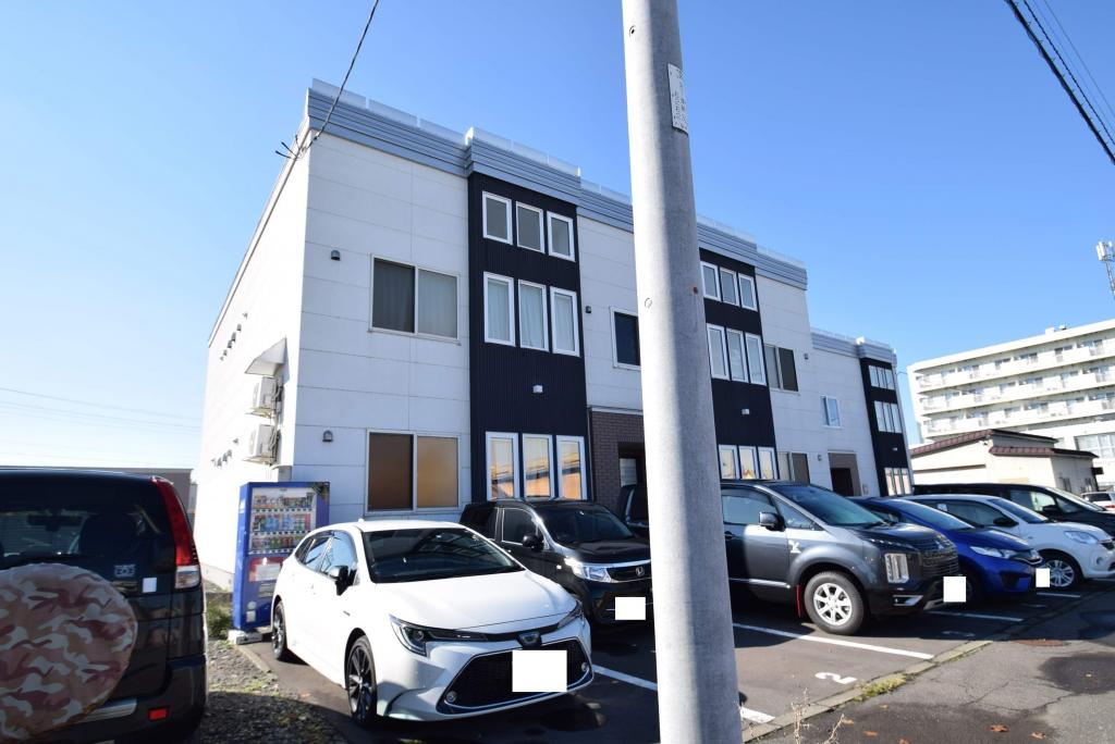 イースエピカＡ 北海道旭川市宮下通16丁目3-5