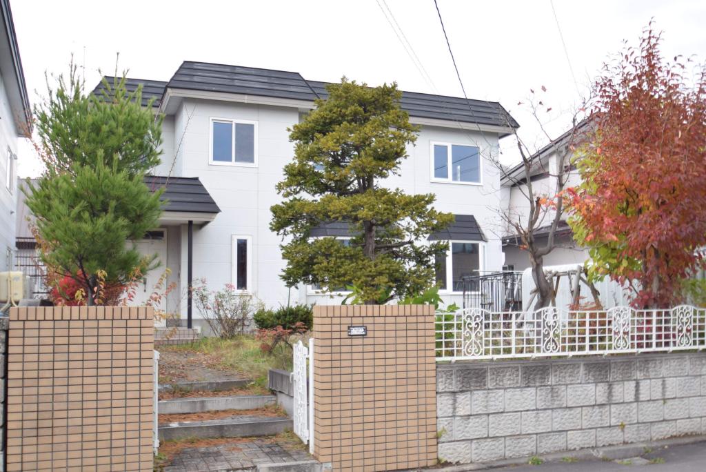 緑が丘４－１貸家外観