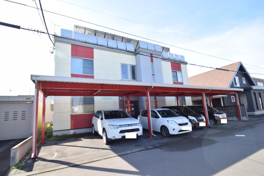 Ｌｏｖｅｌｙ 北海道旭川市南一条通24丁目100-61