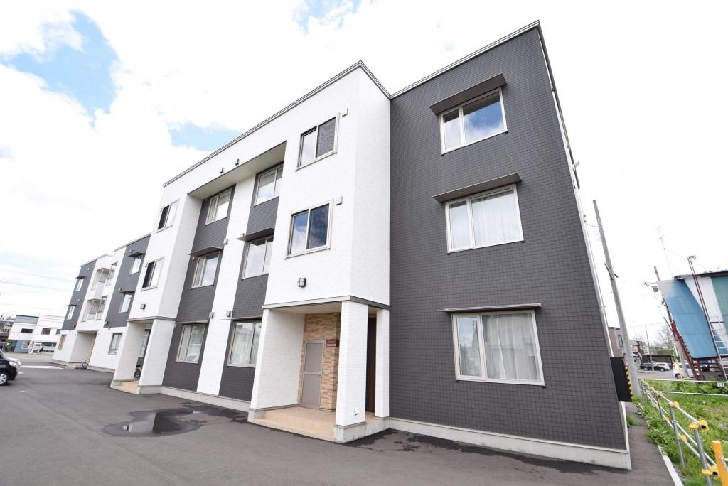 Ｊｕｖｅｎｉ　Ａ 北海道旭川市四条通24丁目470-2