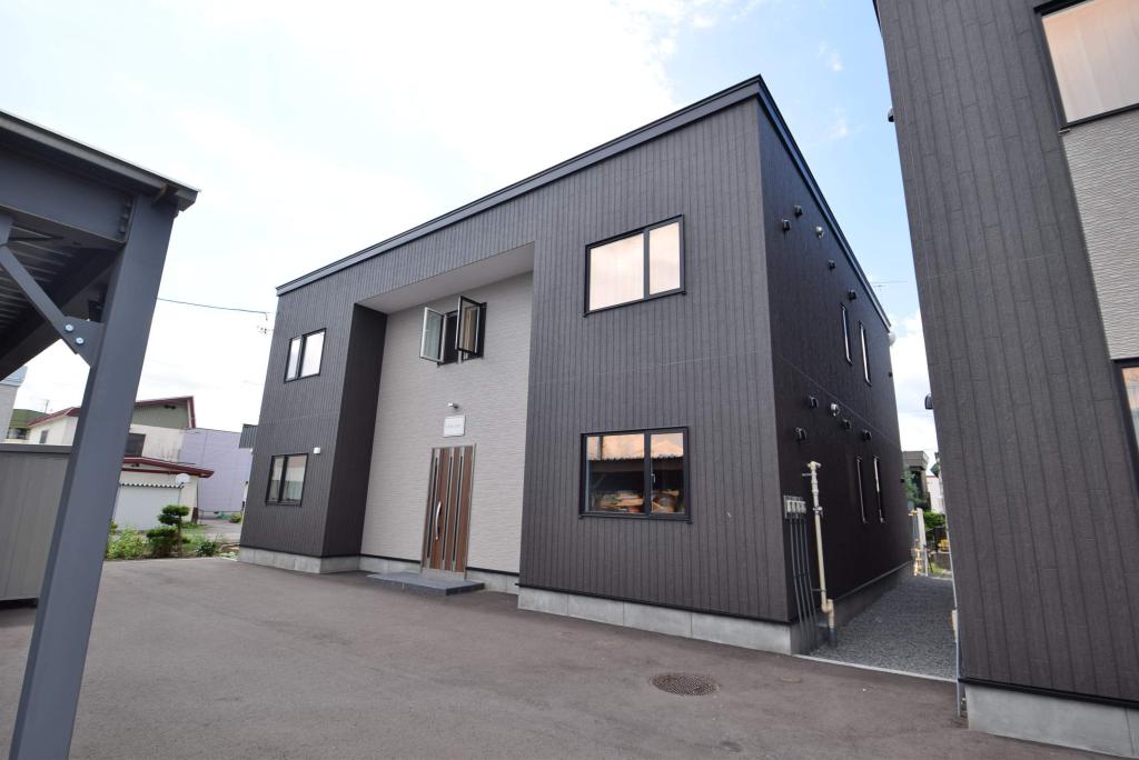 ＳＴＥＬＬＡＲⅤ 北海道旭川市神楽六条11丁目6-2