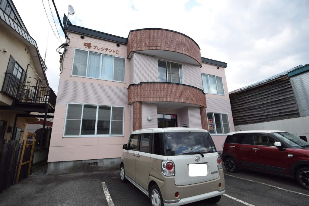 曙プレジデントⅡ 北海道旭川市曙一条3丁目2-15