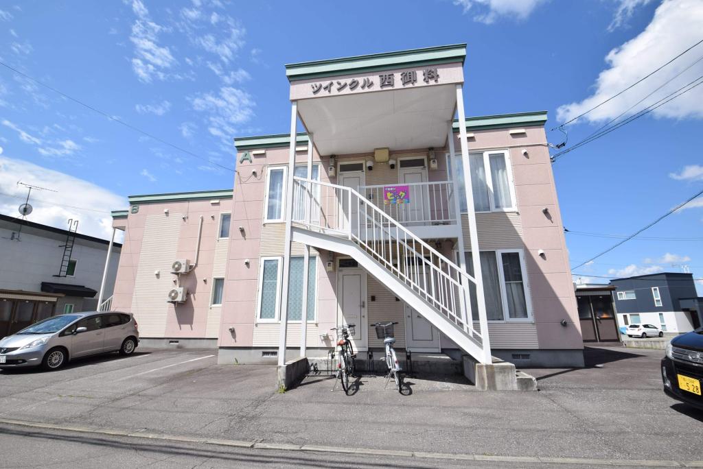 ツインクル西御料Ａ 北海道旭川市西御料二条1丁目2-1
