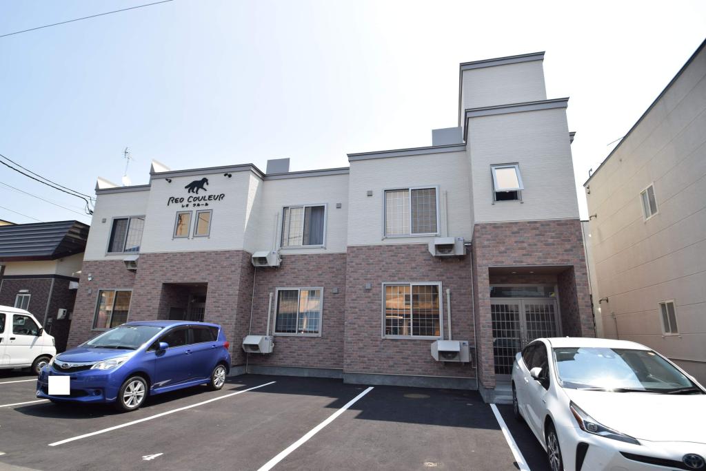 ＲＥＯ　ＣＯＵＬＥＵＲ（レオクルール） 北海道旭川市川端町三条6丁目2-5
