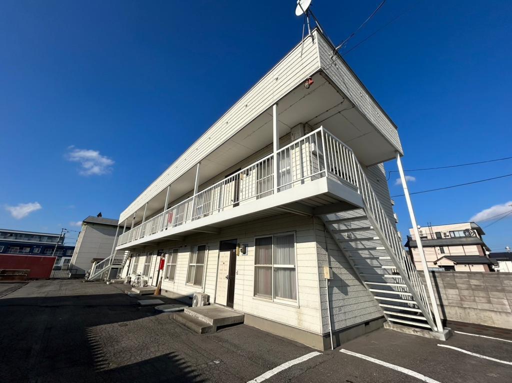 しらかばハイツ２０３外観