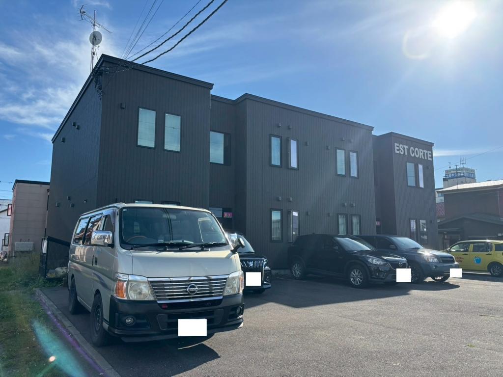 EST CORTE 北海道旭川市豊岡七条2丁目2-9