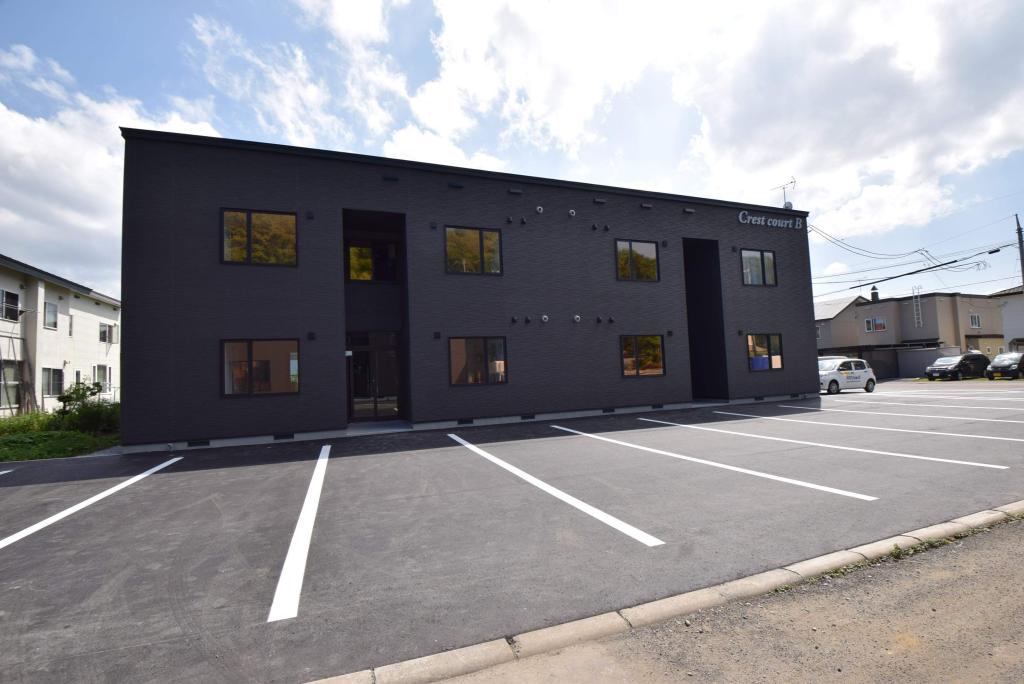 Ｃｒｅｓｔ　ｃｏｕｒｔ　Ｂ棟 北海道旭川市春光七条8丁目4-7