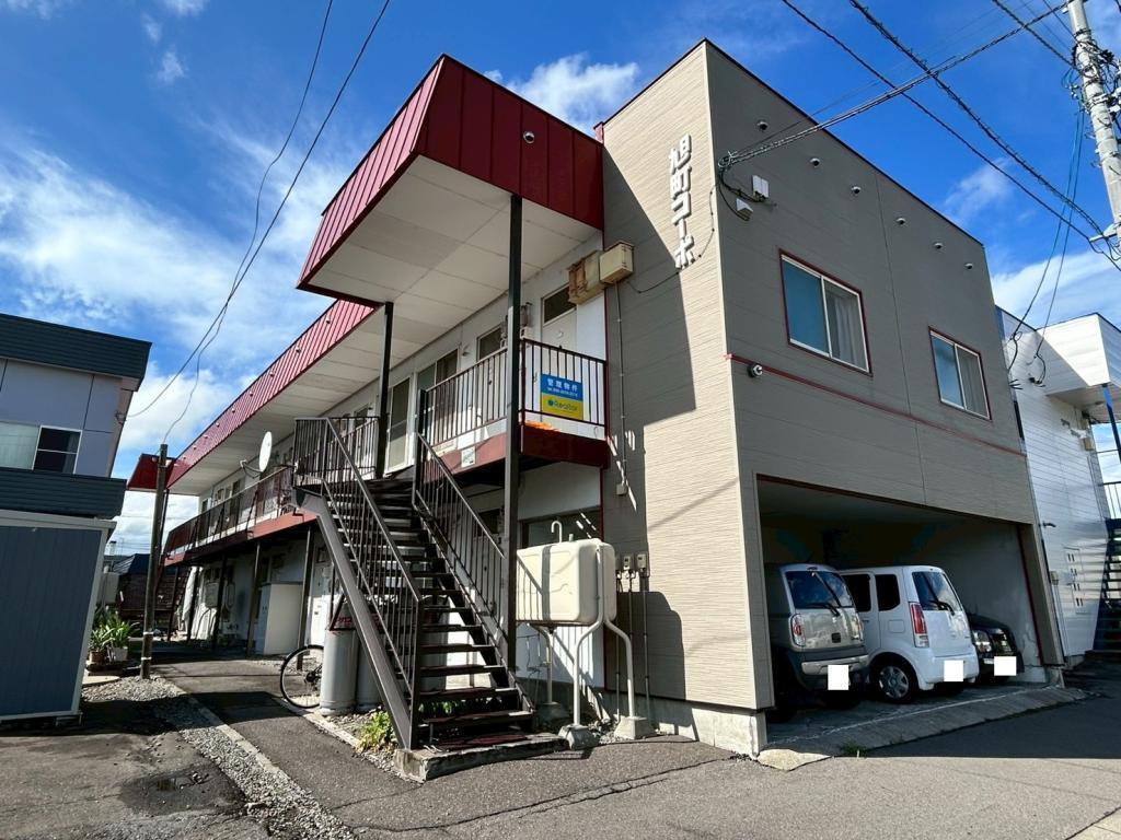 旭町コーポ２０５外観