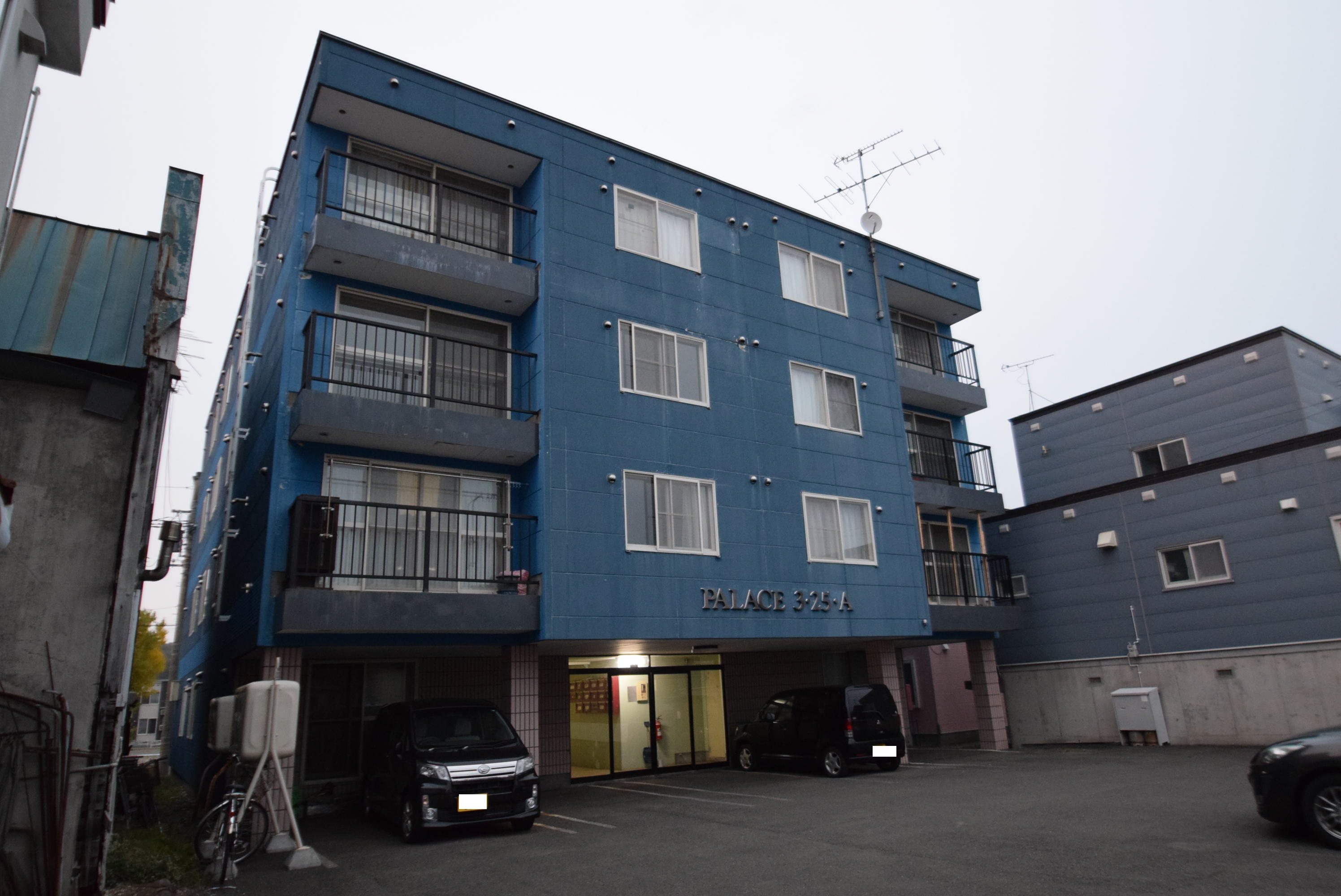 パレス３．２５ 北海道留萌市花園町3丁目3-3