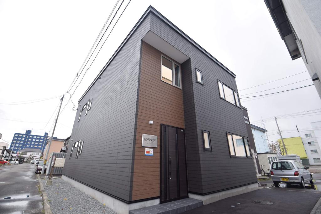 ＵＮＩＳＯＮ（ユニゾン） 北海道旭川市東二条3丁目1-4