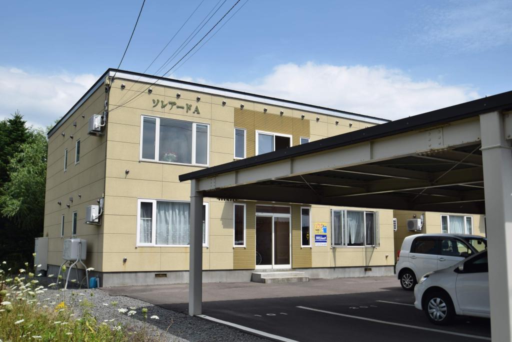 ソレアードＡ 北海道旭川市新富三条1丁目9-42